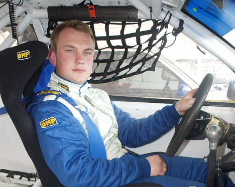 Lars Østergaard har scoret lejlighedsvis weekend-arbejde i en potent racer.